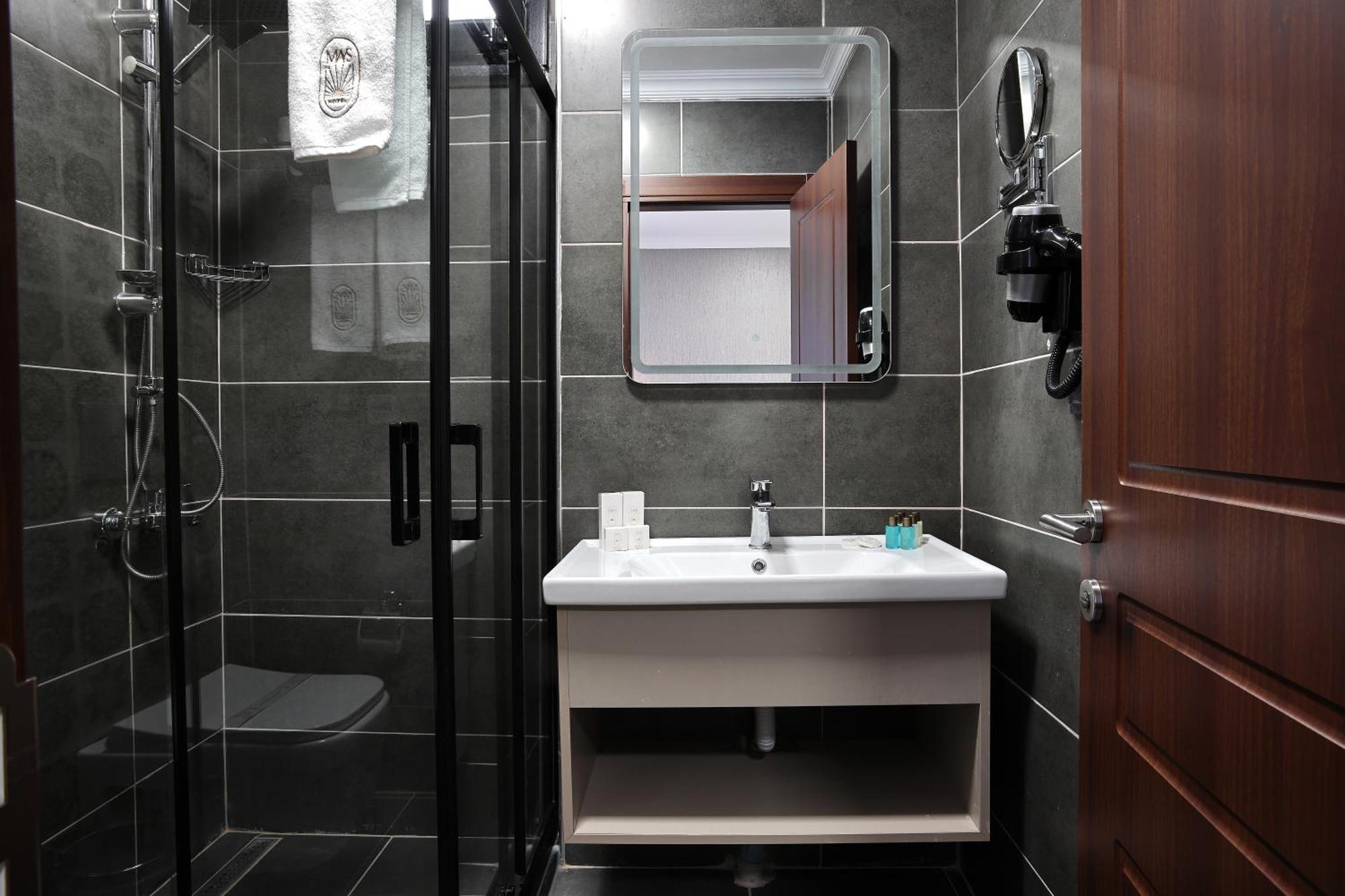 Mays Royal Hotel Istanbul Eksteriør billede